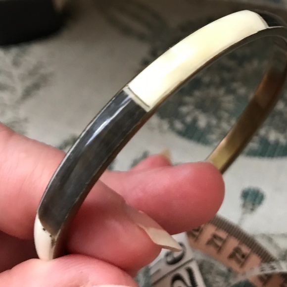 Costume Jewelry Bangle - cute for summer - Picture 6 of 8